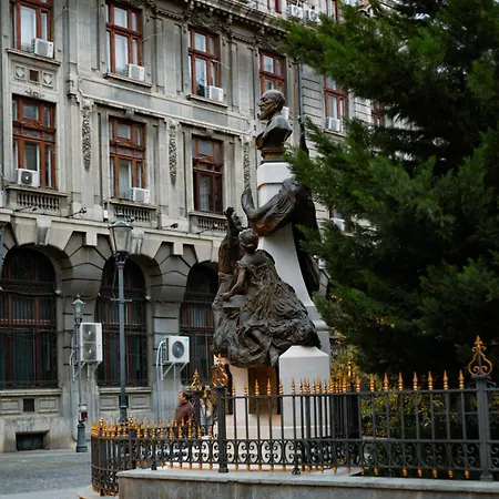 Old Calea Victoriei Deluxe *