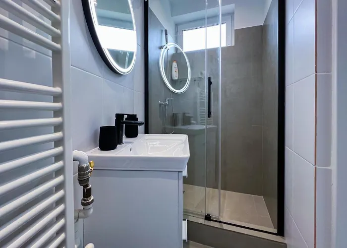 Old Calea Victoriei Deluxe *