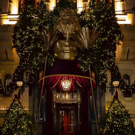 Old Calea Victoriei Deluxe Apartment *