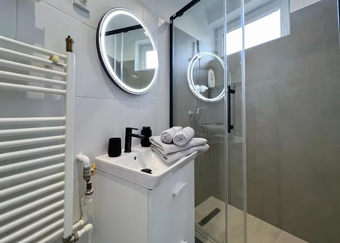 Old Calea Victoriei Deluxe アパート *